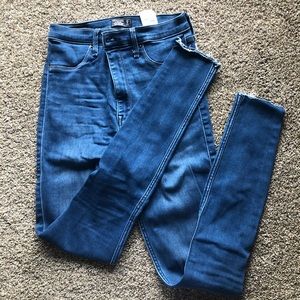 Ultra High Rise Jean Legging